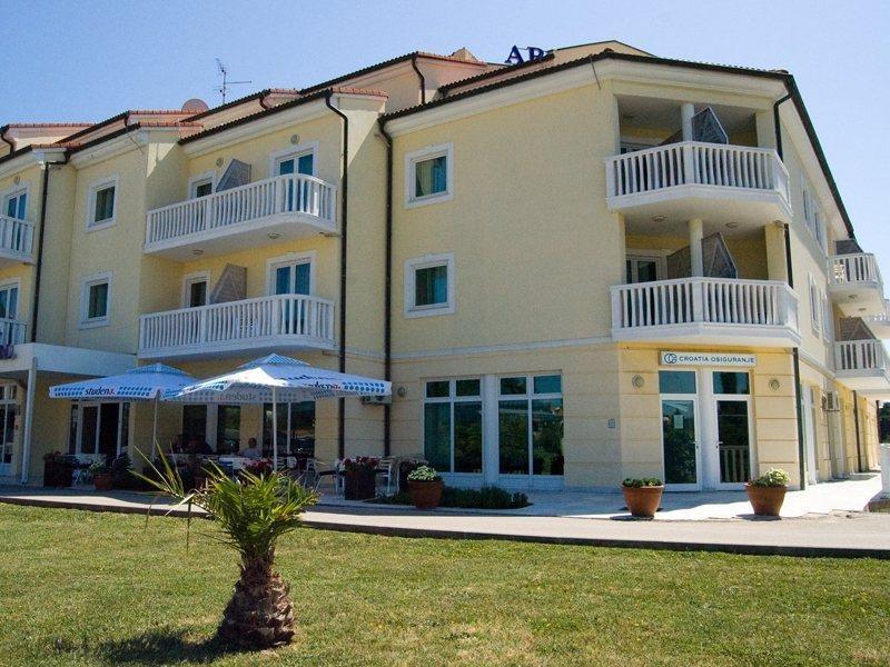 Hotel Arcus Residence Medulin Exterior photo