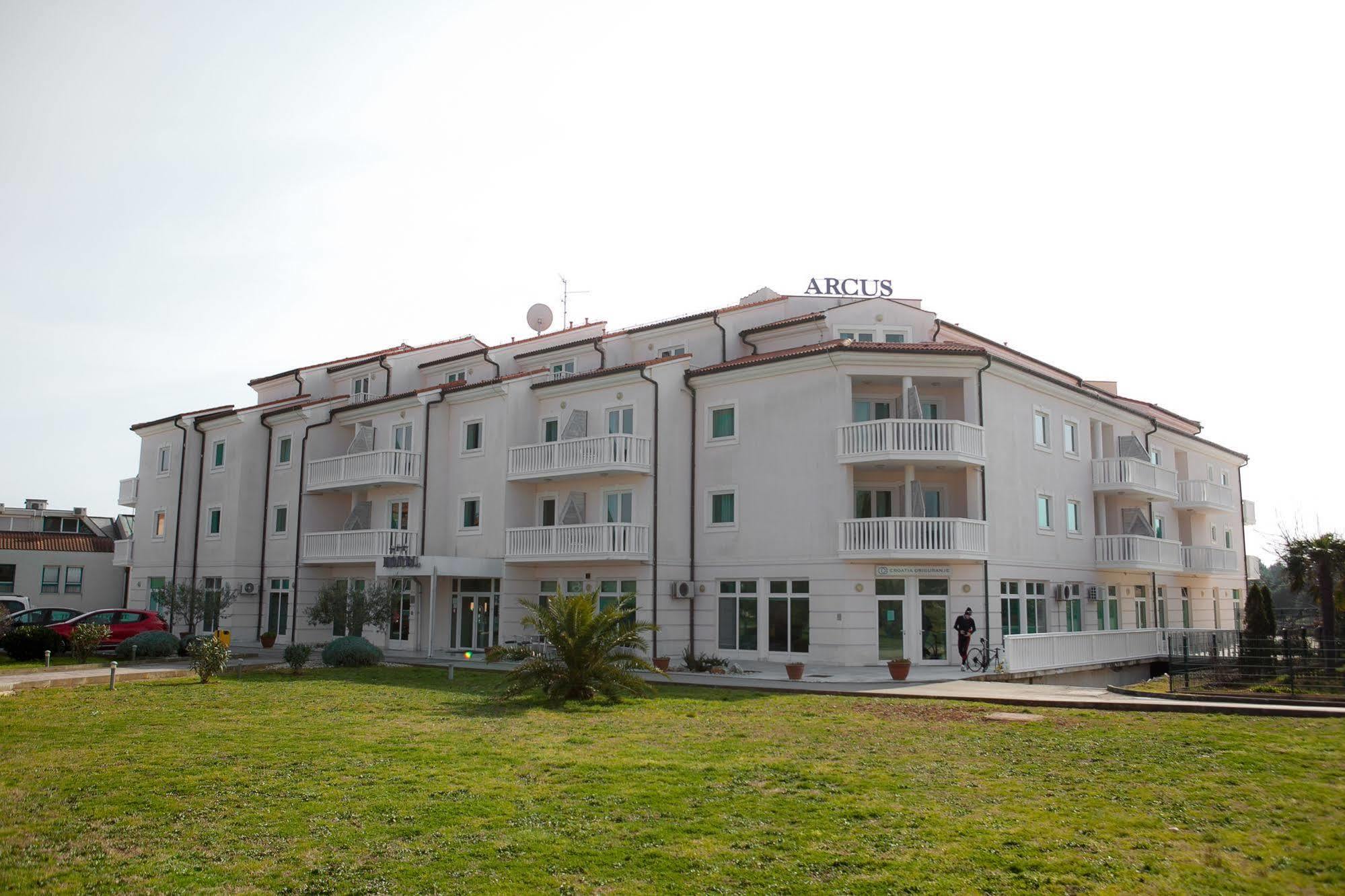 Hotel Arcus Residence Medulin Exterior photo